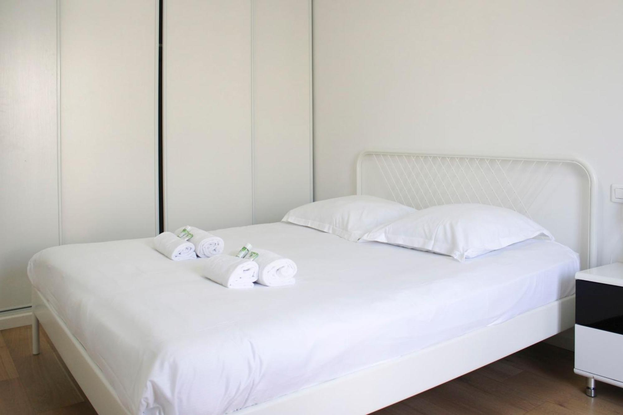 Charming Family T3 In The 10th Appartement Parijs